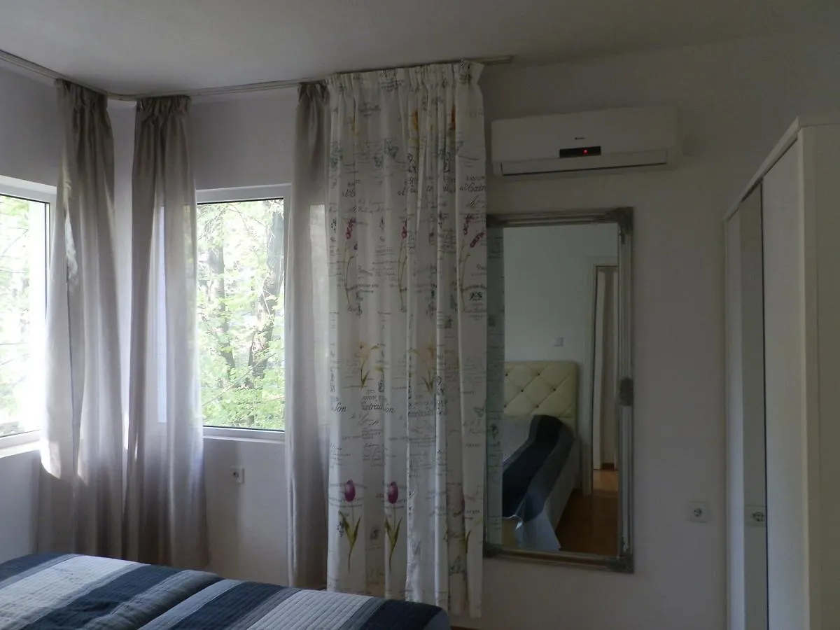 Silver House Varna Apartment